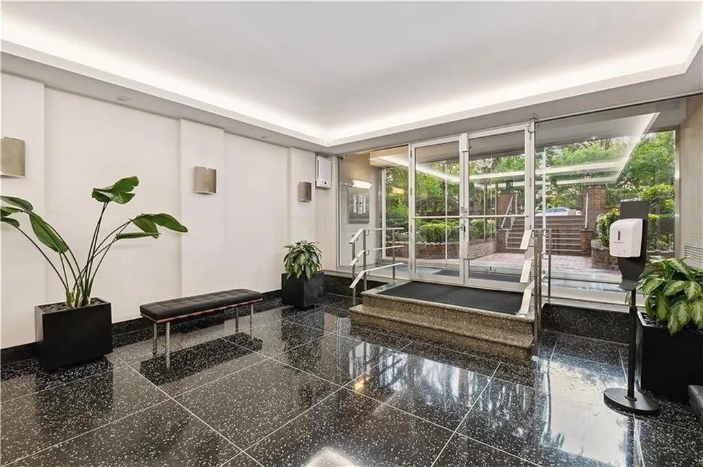 9411 Shore Road #LF, Bay Ridge, Brooklyn, NY 11209 - Property photo 2 of 19