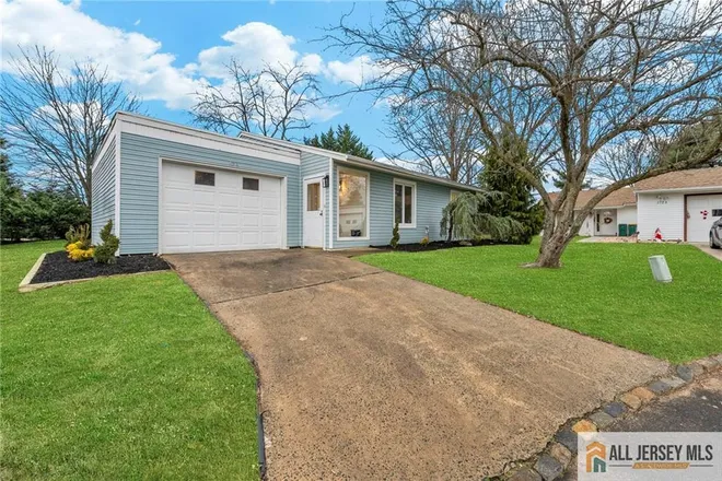 113 Indigo Plaza #113A, Clearbrook, NJ 08831