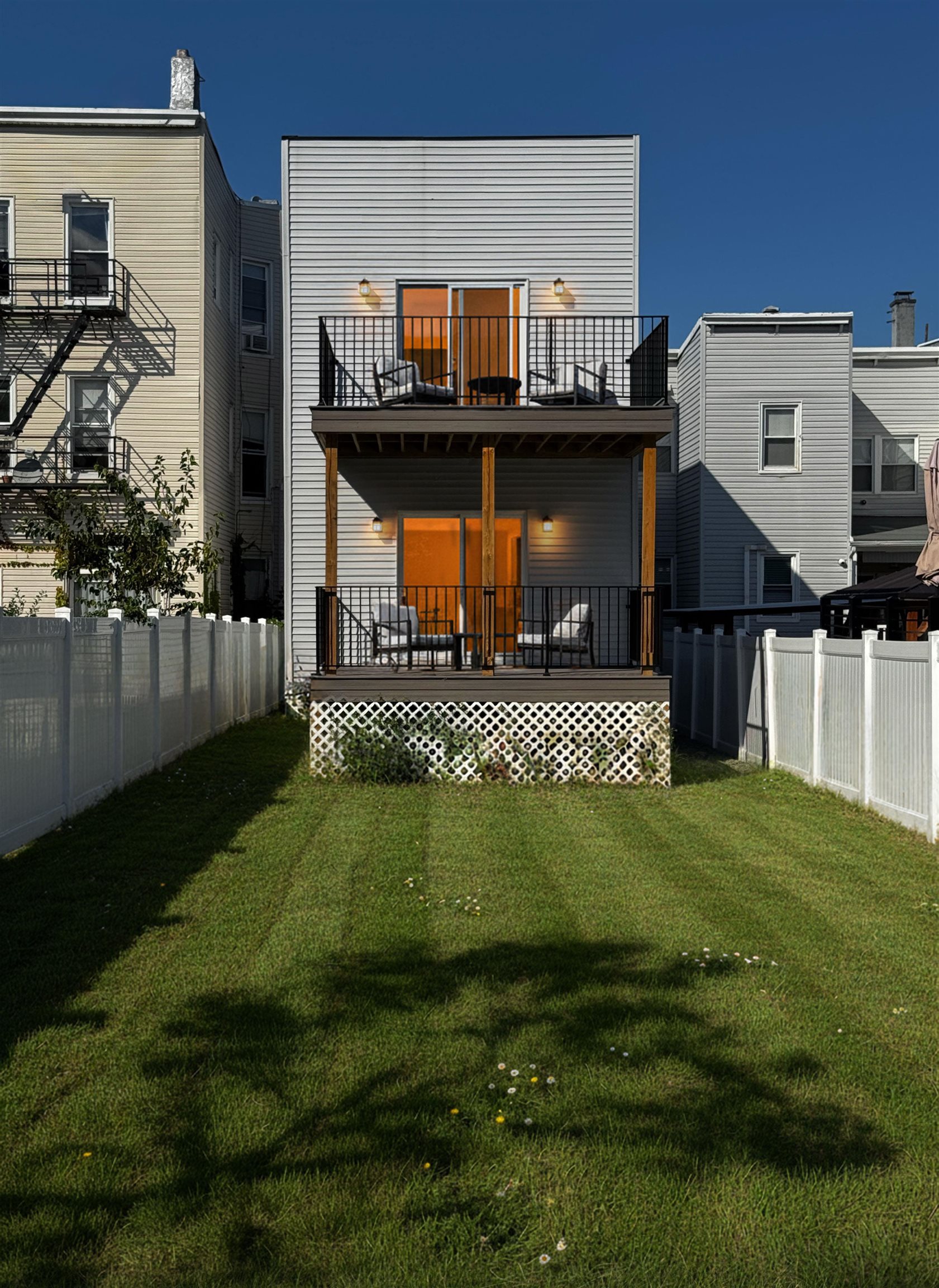 29 CARLTON Avenue, Jersey City, JC Heights, NJ 07307 - Property photo 4 of 33