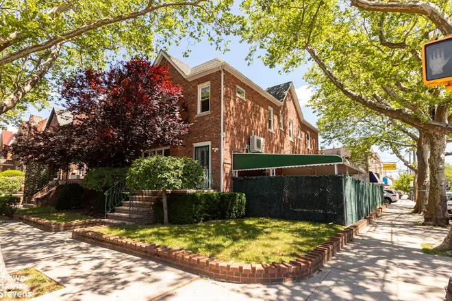 1891 East 29th Street, Brooklyn, NY 11229