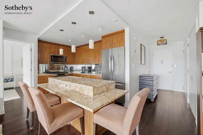 140 West End Avenue #25W, New York, NY 10023