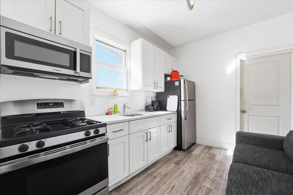 145 PACIFIC Avenue, Jersey City, JC Bergen Lafayette, NJ 07304 - Property photo 4 of 35