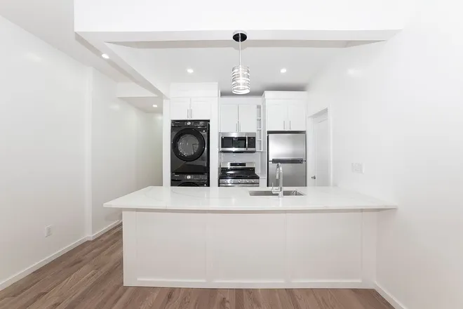 309 East Houston Street #2-D, New York, NY 10002