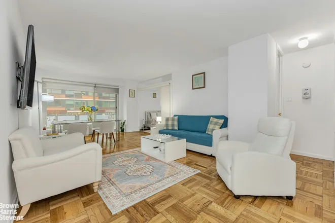 300 East 40th Street #16K, New York, NY 10016
