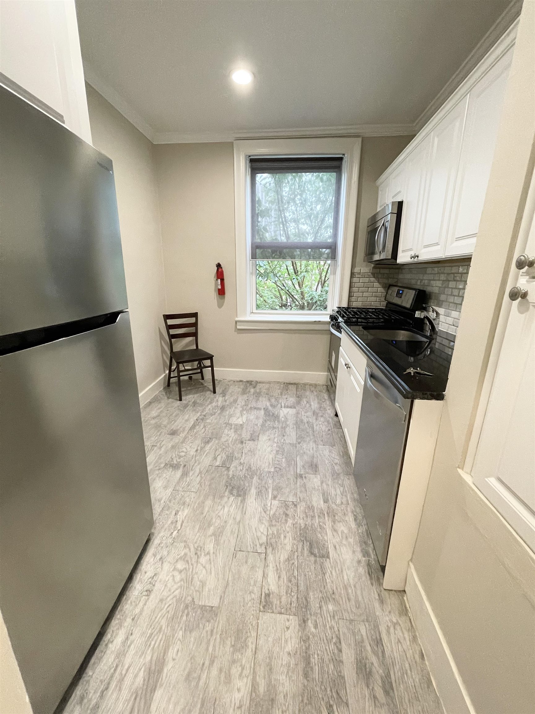 18 74th Street, North Bergen Township, North Bergen, NJ 07047 - Property photo 5 of 8