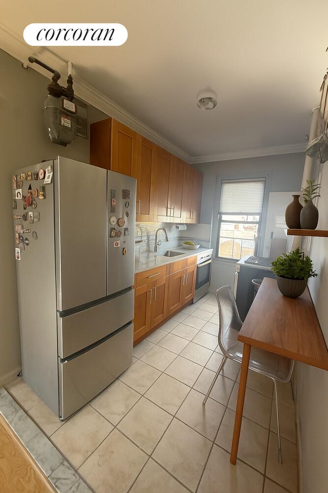 21-67 33rd Street #5E, Ditmars Steinway, Queens, NY 11105 - Property photo 4 of 4