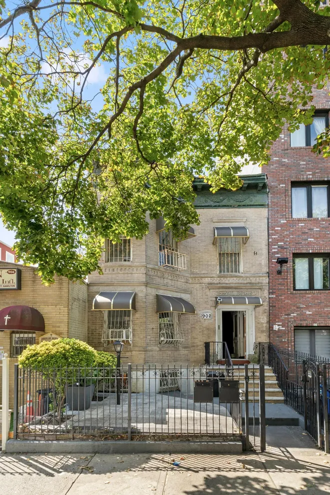 902 New York Avenue, Brooklyn, NY 11203