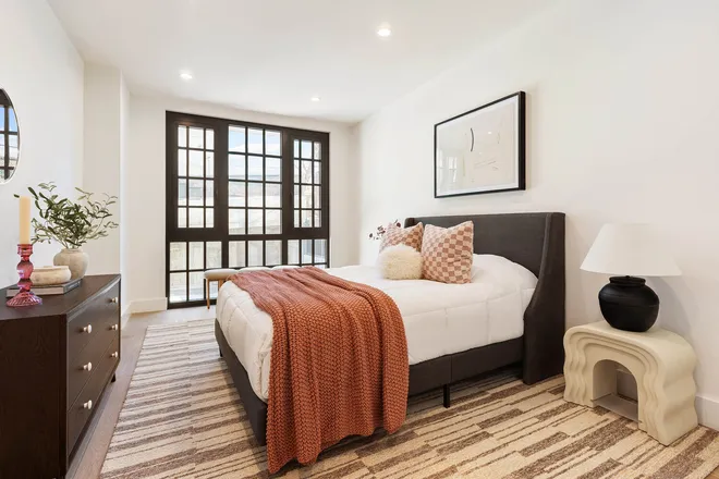 25-23 NEWTOWN Avenue #3F, Astoria, NY 11102