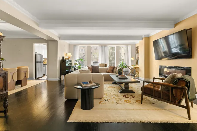 340 West 57th Street #2B, New York, NY 10019