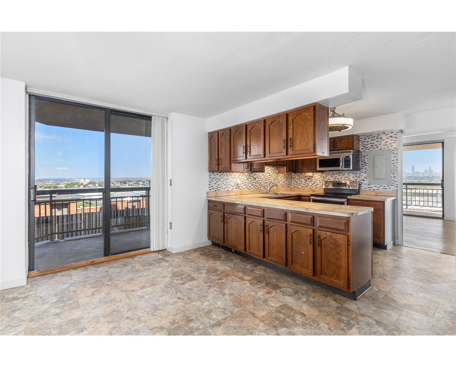 1705 HARMON COVE TOWER, Secaucus Town, Secaucus, NJ 07094 - Property photo 4 of 47