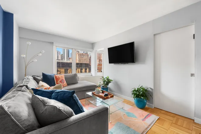 333 East 66th Street #8F, New York, NY 10065