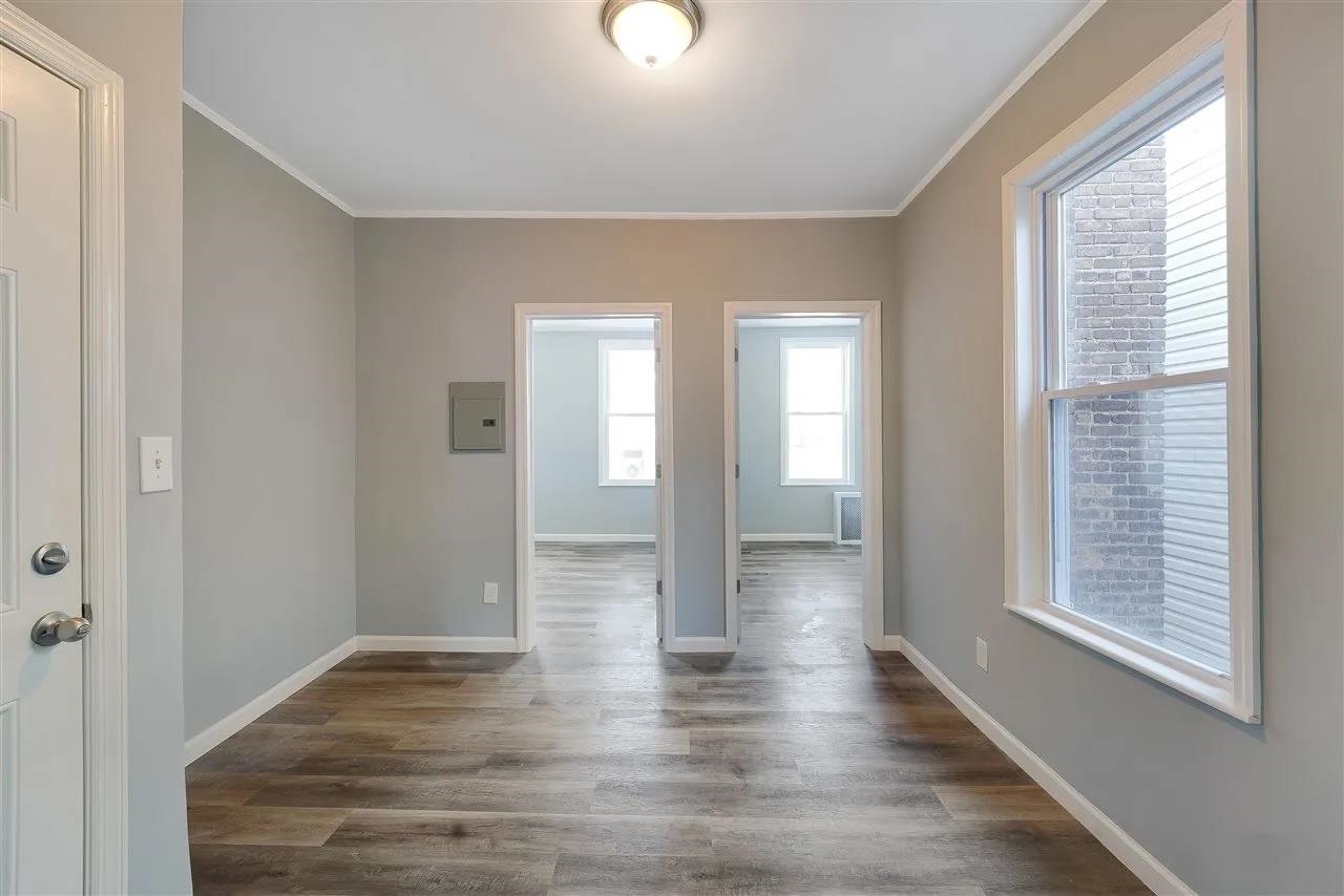 199 FREEMAN Avenue, Jersey City, JC Journal Square, NJ 07306 - Property photo 3 of 22