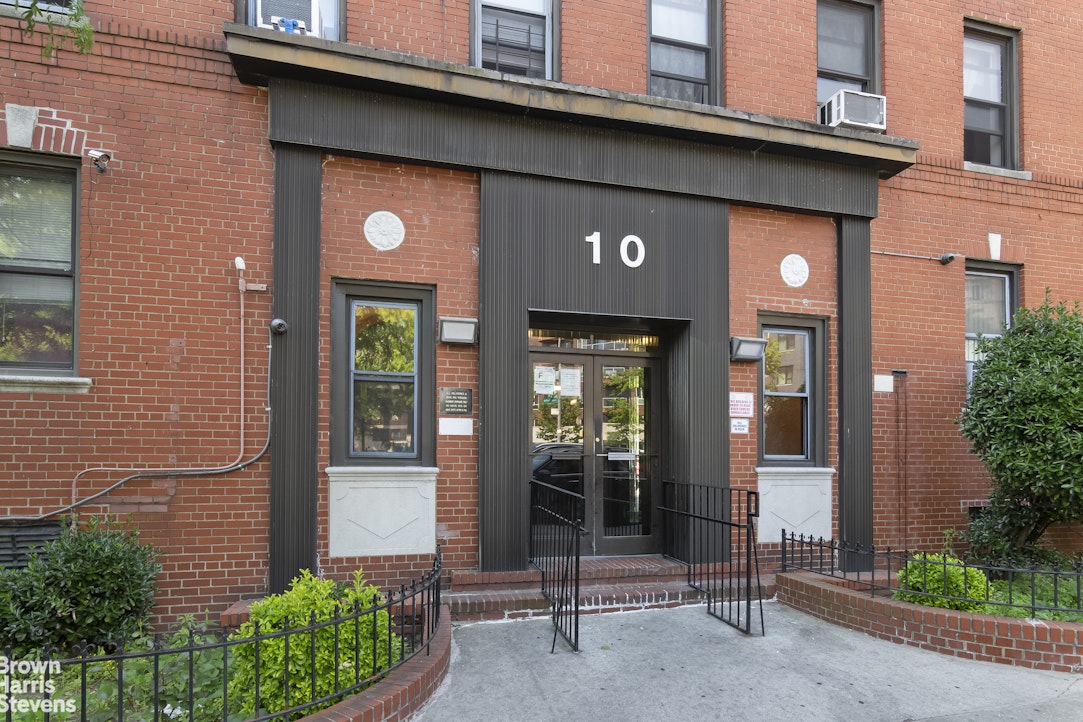 10 Avenue P #6B, Gravesend, Brooklyn, NY 11204 - Property photo 5 of 10