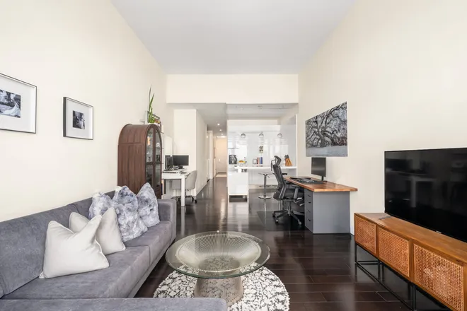 111 FULTON Street #809, New York, NY 10038
