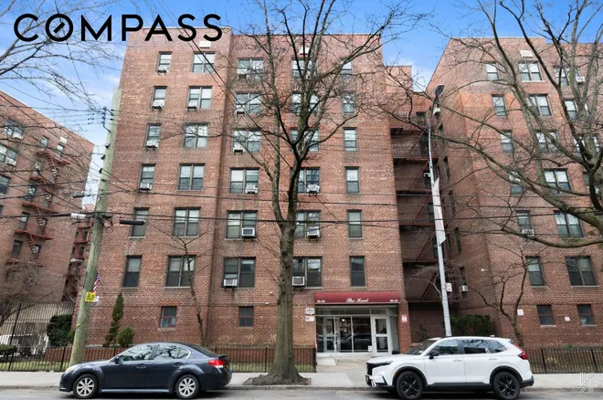 33-24 Junction Boulevard #1R, Jackson Heights, NY 11372