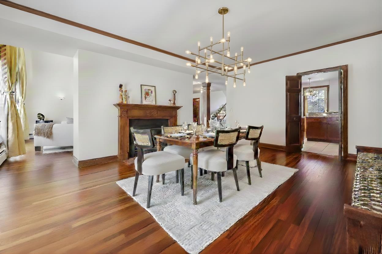 30 HALF MOON ISLE, Jersey City, JC Greenville, NJ 07305 - Property photo 5 of 25
