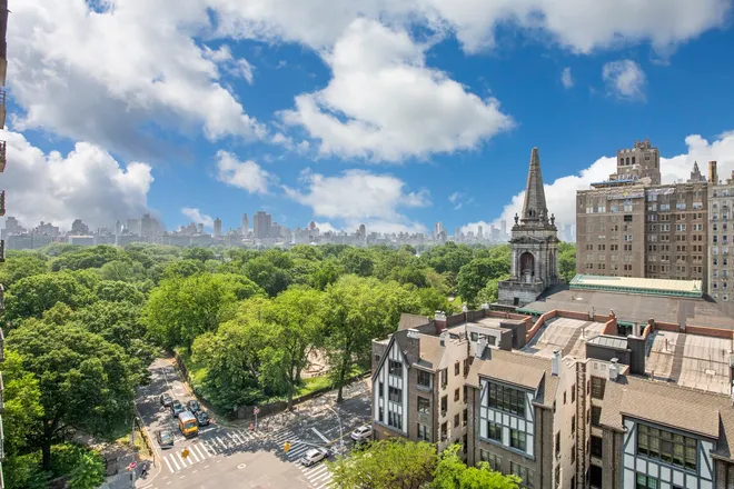 372 CENTRAL Park #3H, New York, NY 10025
