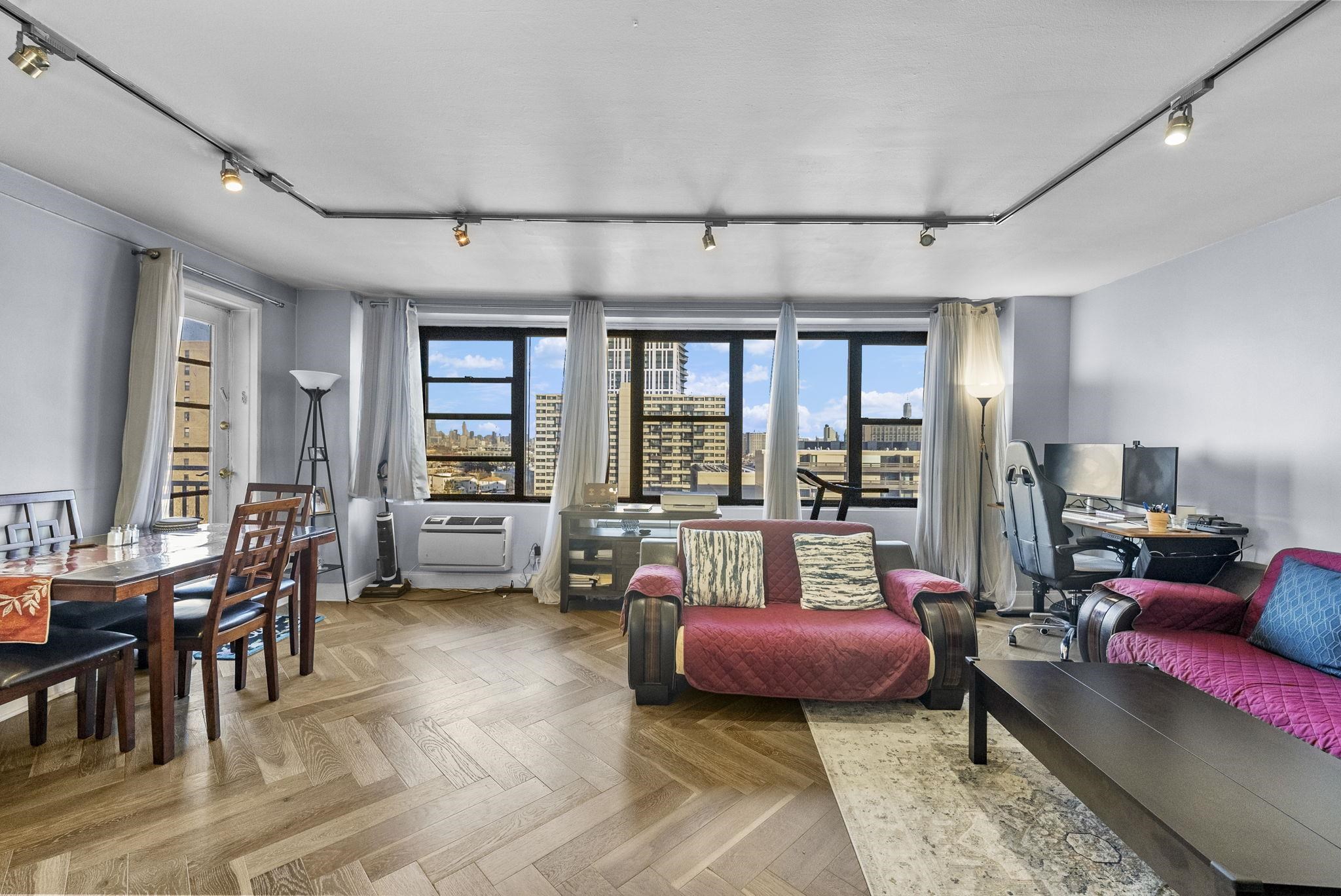 10 HURON Avenue, Jersey City, JC Journal Square, NJ 07306 - Property photo 5 of 37
