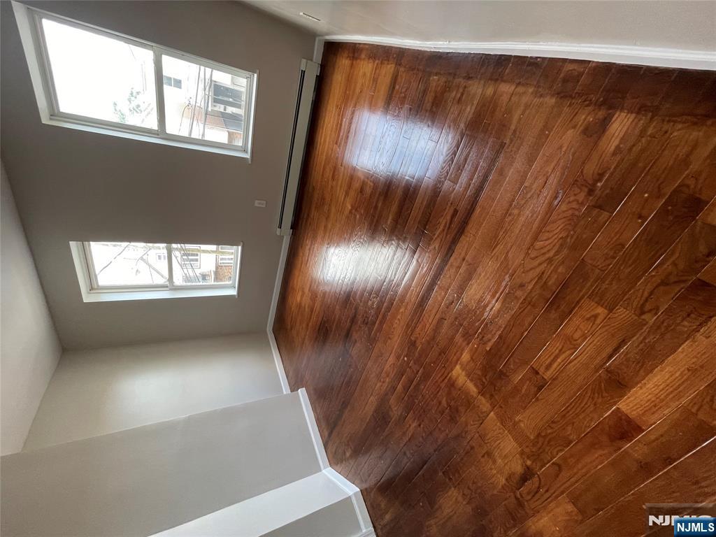 522 Mulberry, Newark City, Newark, NJ 07114 - Property photo 3 of 7