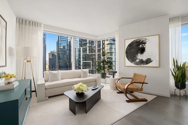 1 CITY Point #15E, Brooklyn, NY 11201