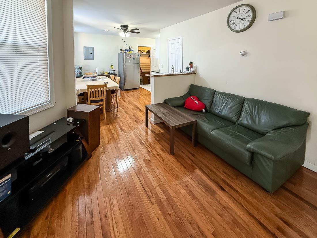 121 FOWLER Avenue, Jersey City, JC West Bergen, NJ 07305 - Property photo 2 of 18