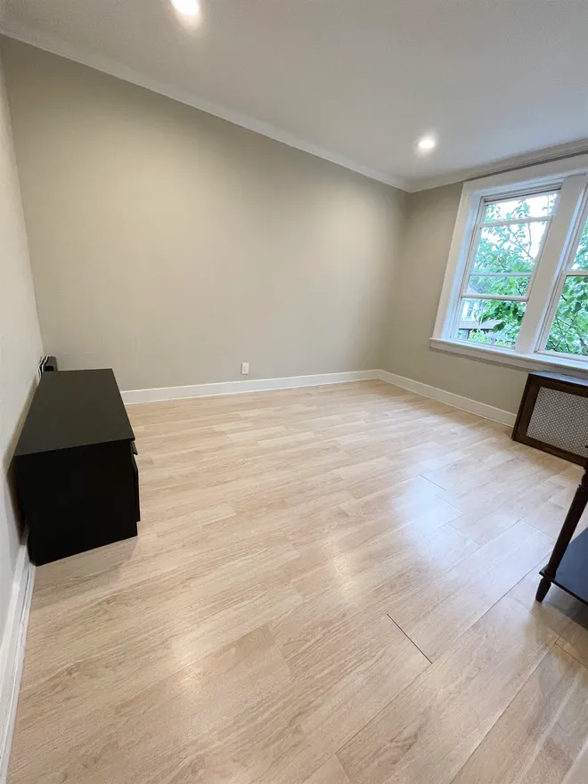 18 74th Street, North Bergen, NJ 07047