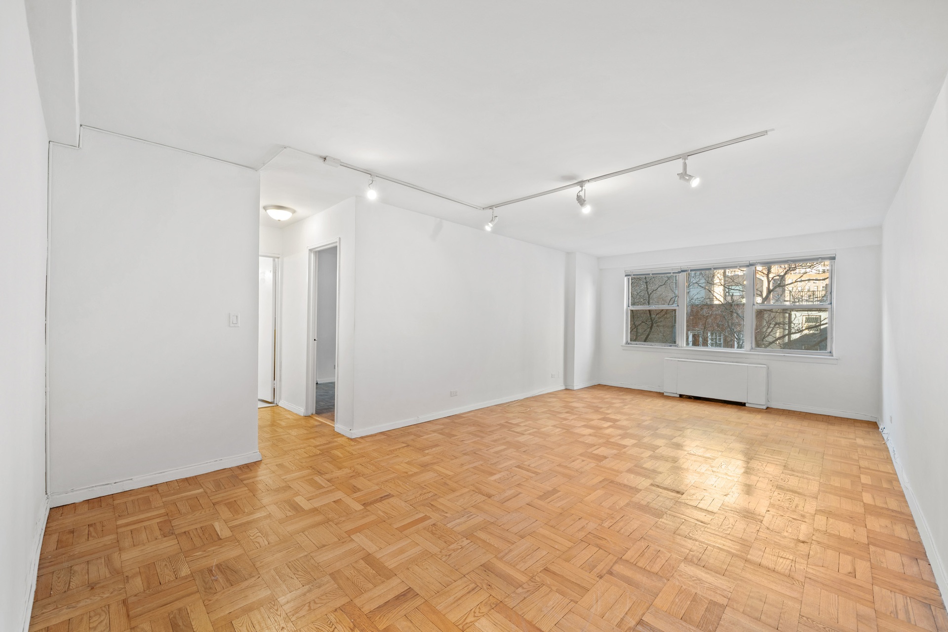 155 East 34th Street #6-A, Murray Hill, Manhattan, NY 10016 - Property photo 4 of 15