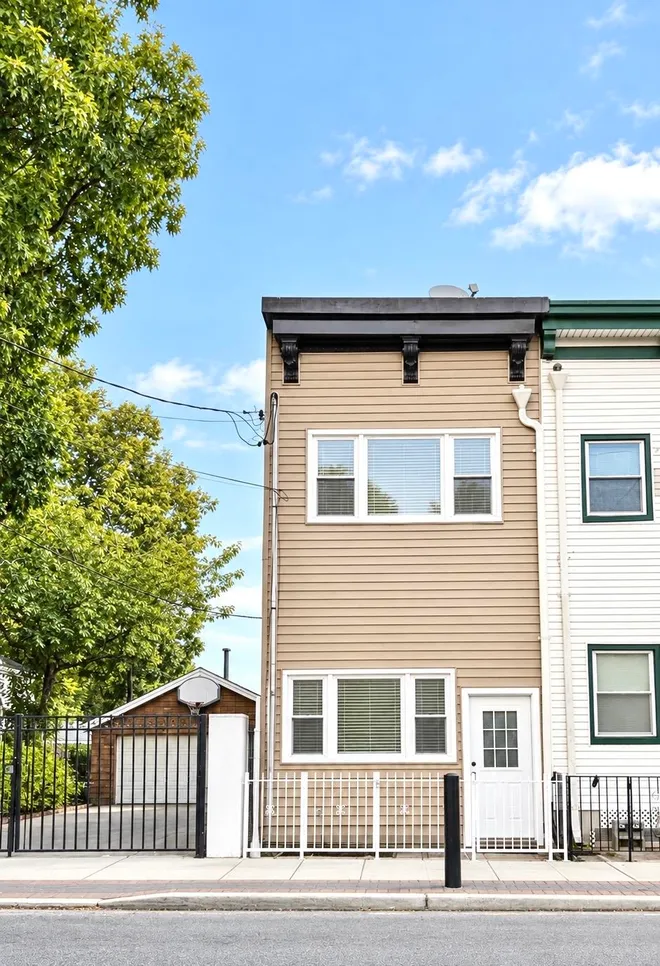 90A HACKENSACK PLANK Road, Weehawken, NJ 07086
