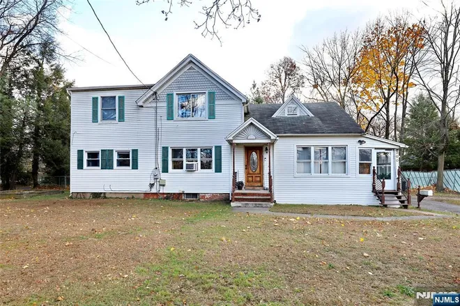 300 Spring Valley, Paramus, NJ 07652