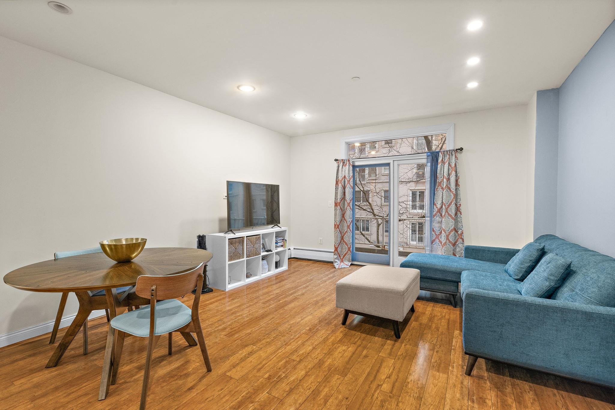 207 SHEARWATER Court WEST, Jersey City, JC Greenville, NJ 07305 - Property photo 3 of 35