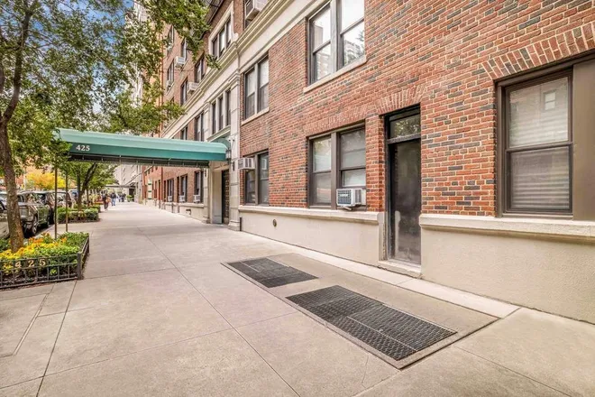 425 East 86th Street #1B/D, New York, NY 10028