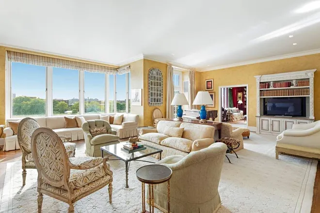 10 Gracie Square #3/4C, New York, NY 10028