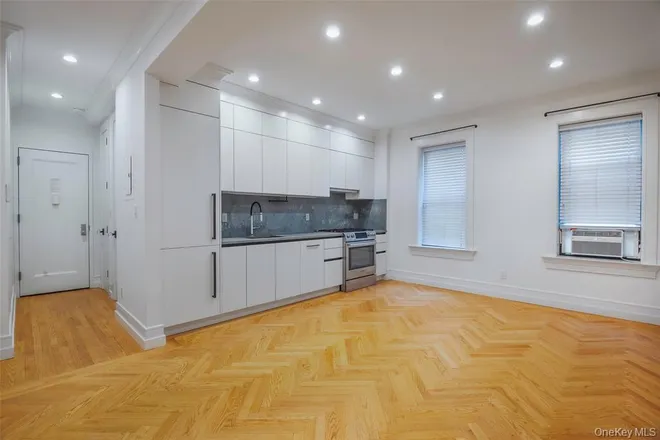 24-51 38th Street #A-4, Astoria, NY 11103