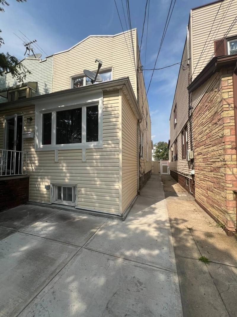 1259 East 89th Street