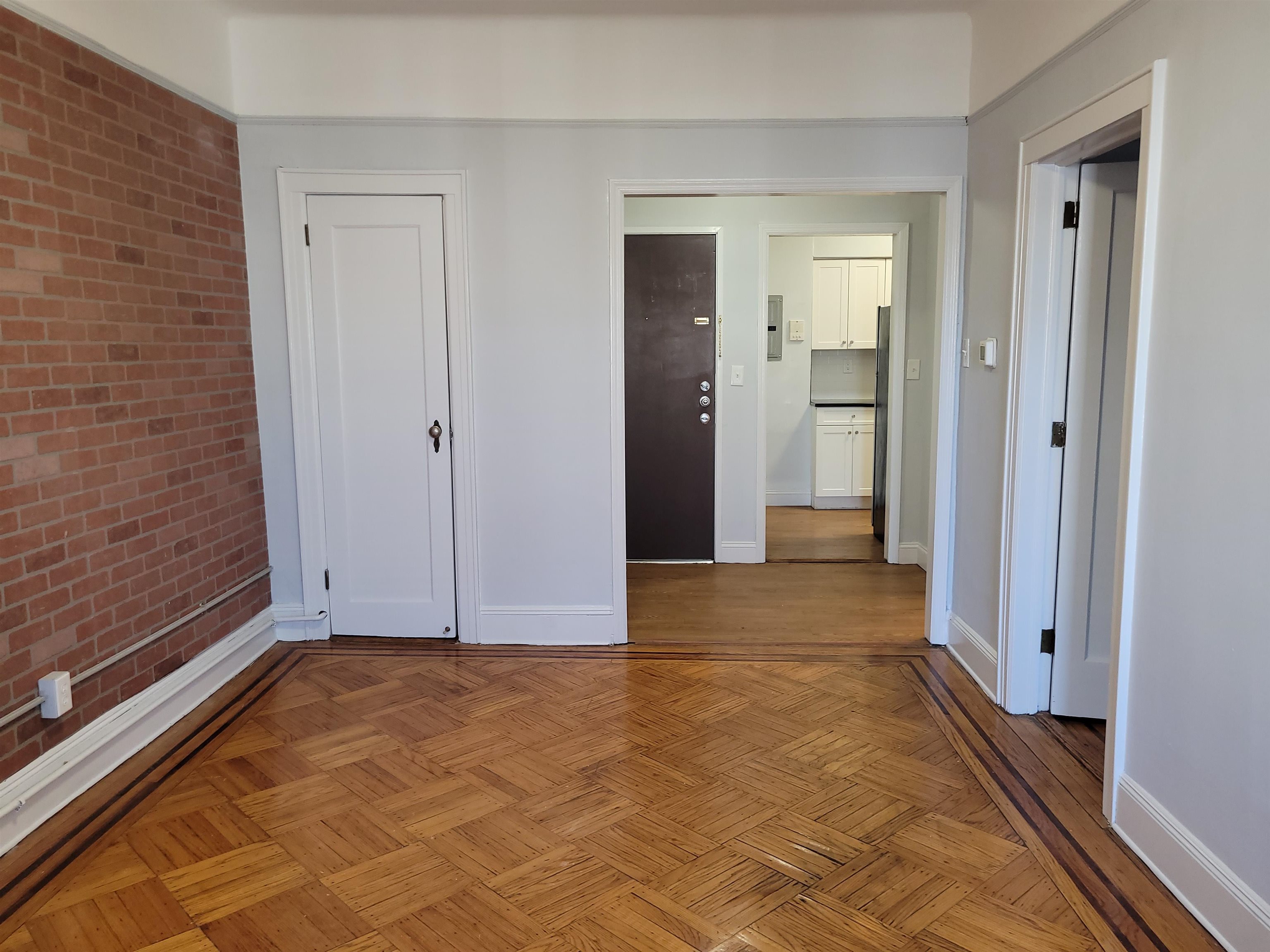 262 CLENDENNY Avenue, Jersey City, JC West Bergen, NJ 07304 - Property photo 3 of 20