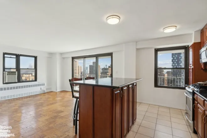 387 GRAND Street #K2002, New York, NY 10002