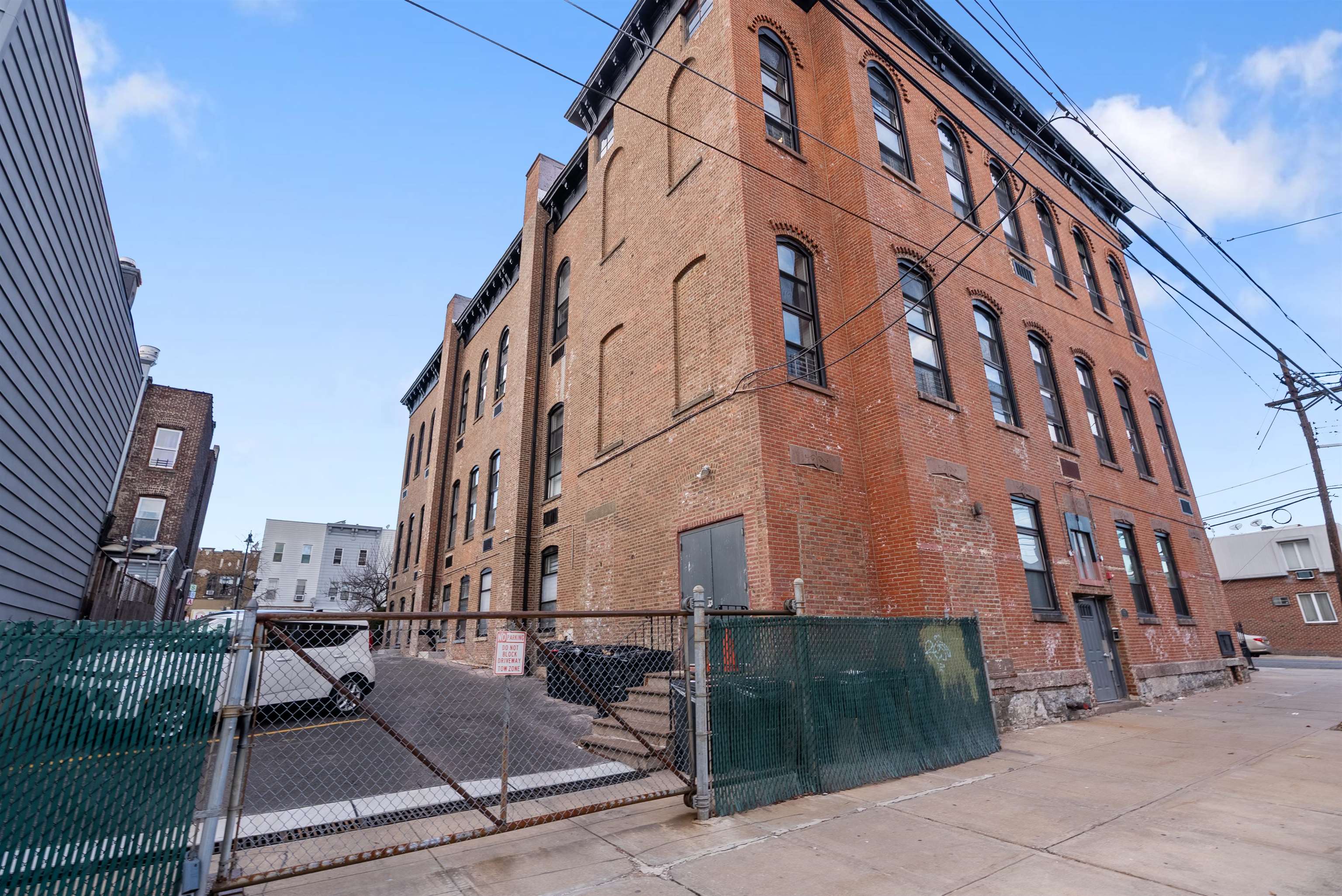 464 CENTRAL Avenue, Jersey City, JC Heights, NJ 07307 - Property photo 2 of 35