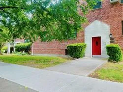81-04 155th Avenue #2, Lindenwood, NY 11414