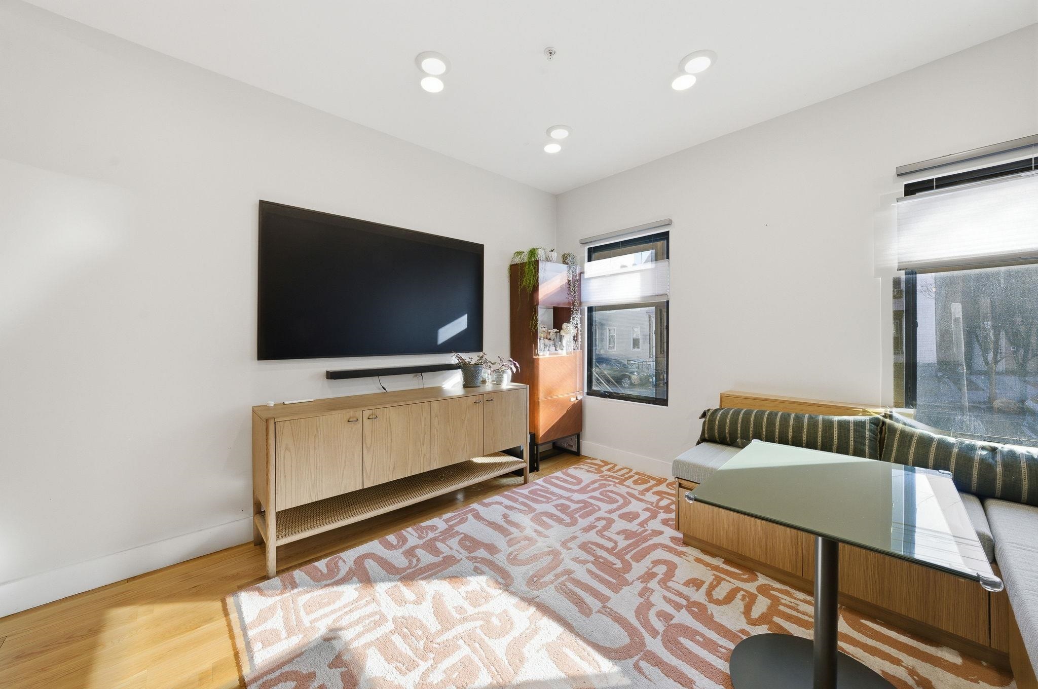 22 LINCOLN Street, Jersey City, JC Heights, NJ 07307 - Property photo 3 of 24