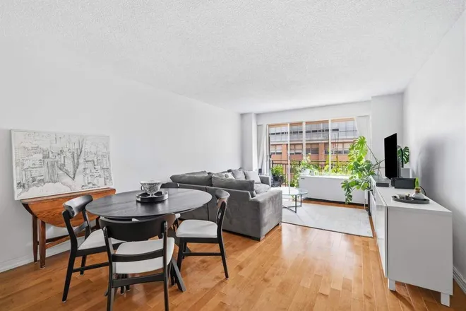 132 East 35th Street #7G, New York, NY 10016