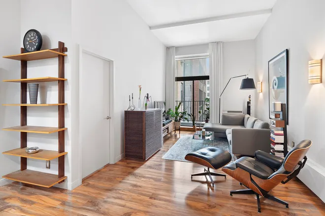 372 5th Avenue #7M, New York, NY 10018