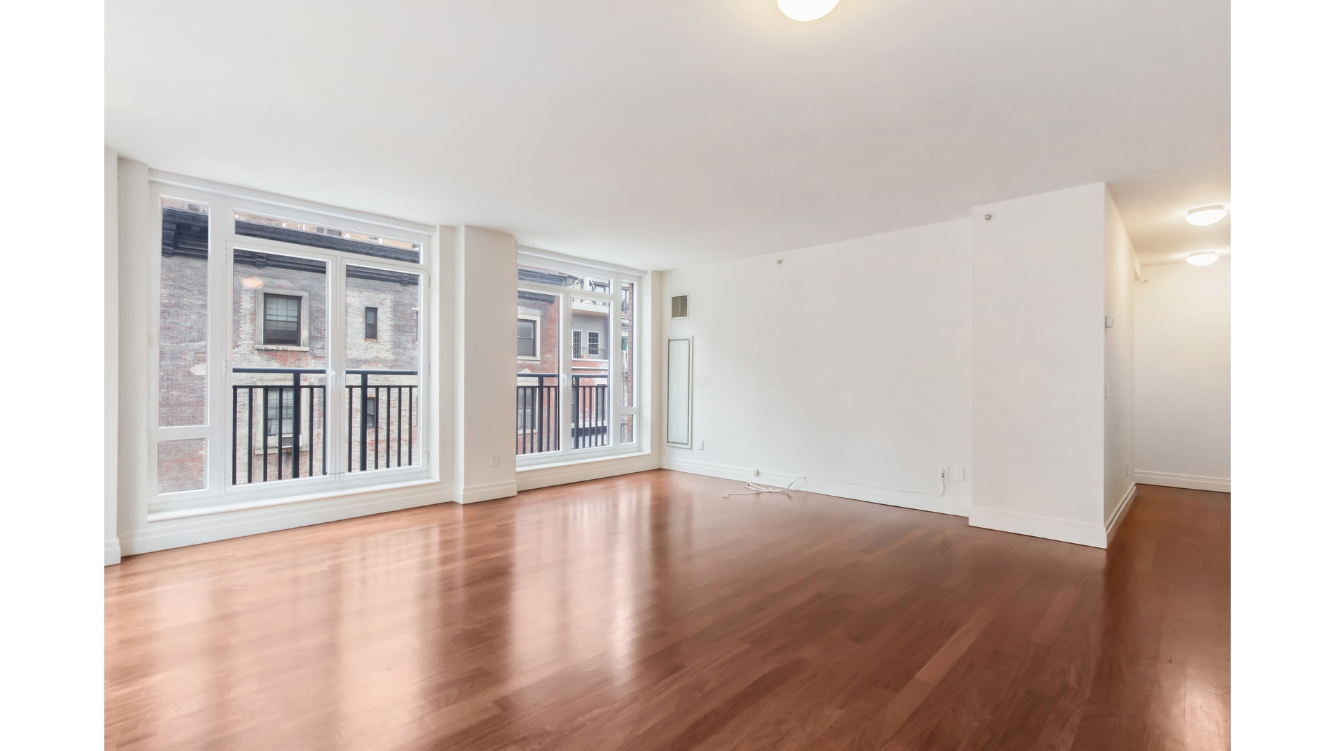 45 PARK Avenue #501, Murray Hill, Manhattan, NY 10016 - Property photo 5 of 14