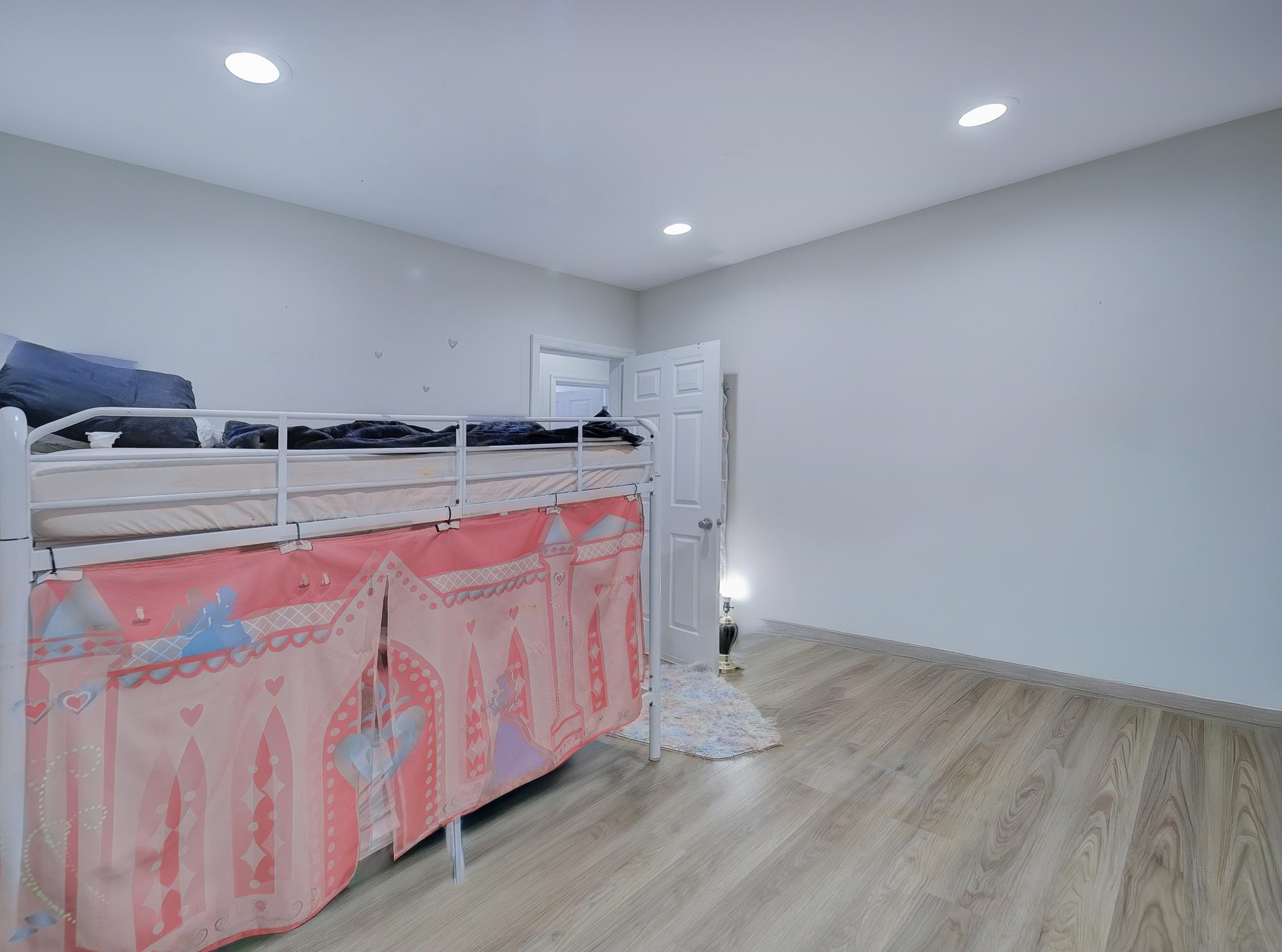 193 CLERK Street, Jersey City, JC Bergen Lafayette, NJ 07305 - Property photo 5 of 24