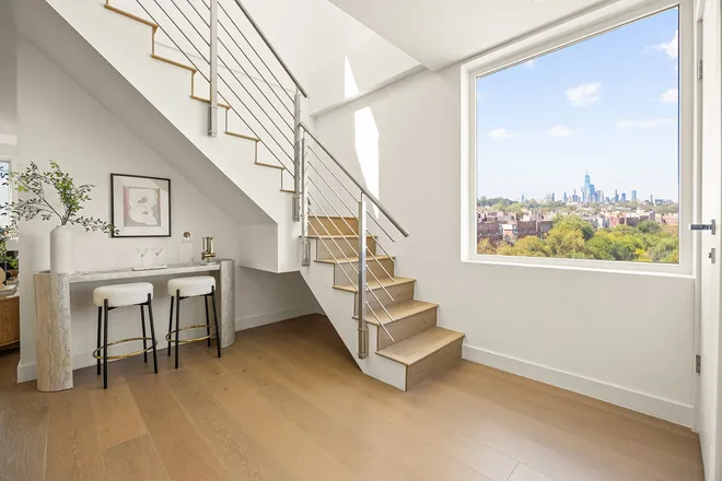 379 OCEAN Parkway #PHB, Brooklyn, NY 11218