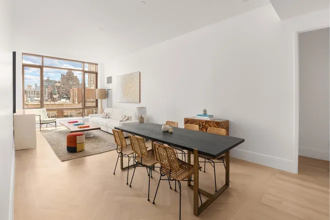 215 East 19th Street #7H, New York, NY 10003