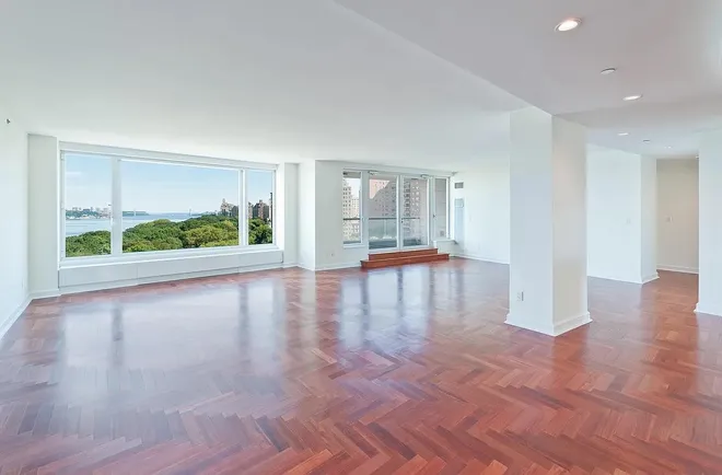 240 Riverside Boulevard #10-AT, New York, NY 10069