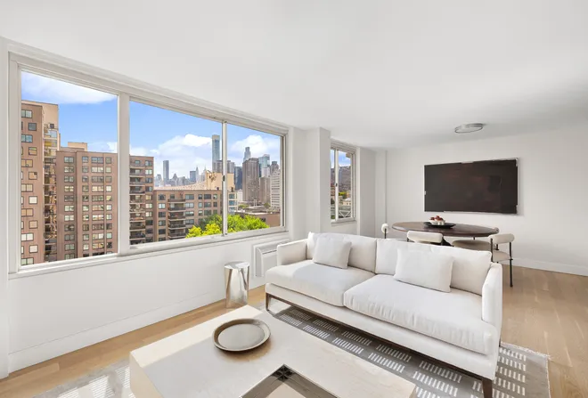 555 Main Street #1308, New York, NY 10044