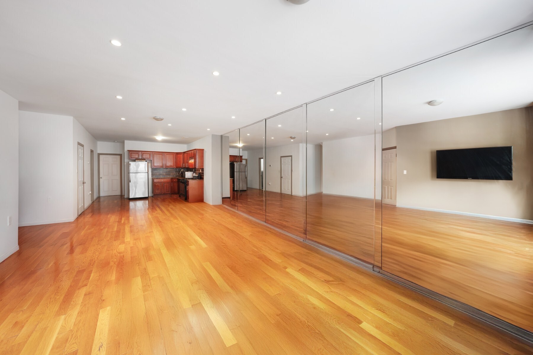 479 Bainbridge Street #Two Family Townhouse, Stuyvesant Heights, Brooklyn, NY 11233 - Property photo 5 of 21