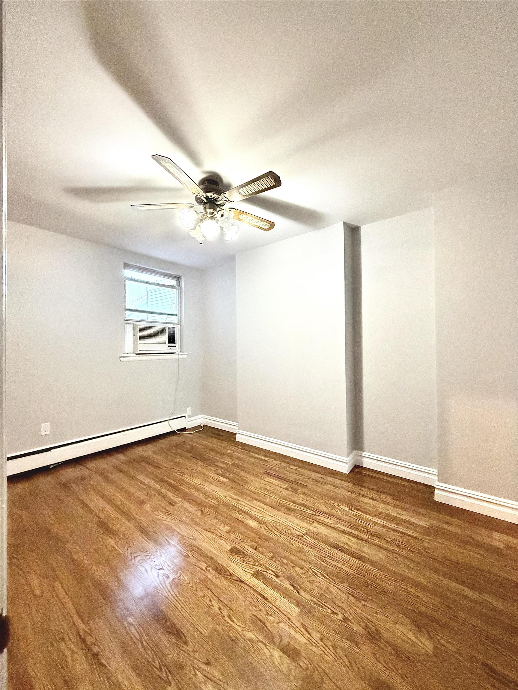 49 EAST 33rd Street, Bayonne City, Bayonne, NJ 07002 - Property photo 5 of 50