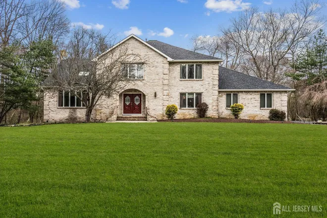 3 Shira Lane, Elton Pointe, NJ 07726